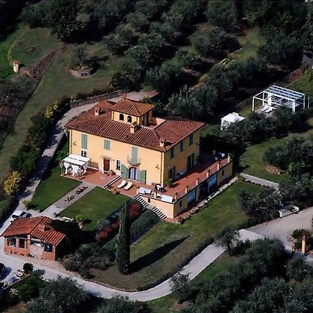 Il Campano Apartment Collodi Bagian luar foto
