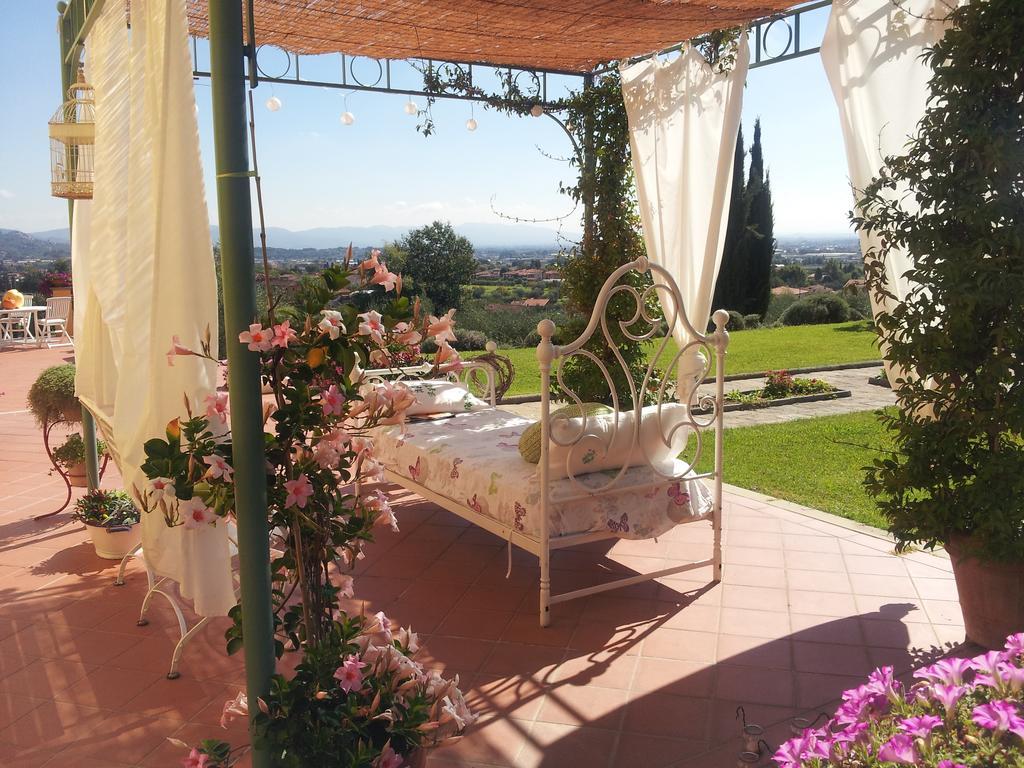 Il Campano Apartment Collodi Bagian luar foto