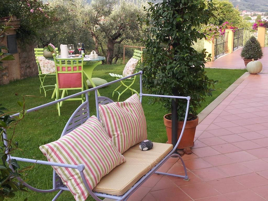 Il Campano Apartment Collodi Bagian luar foto
