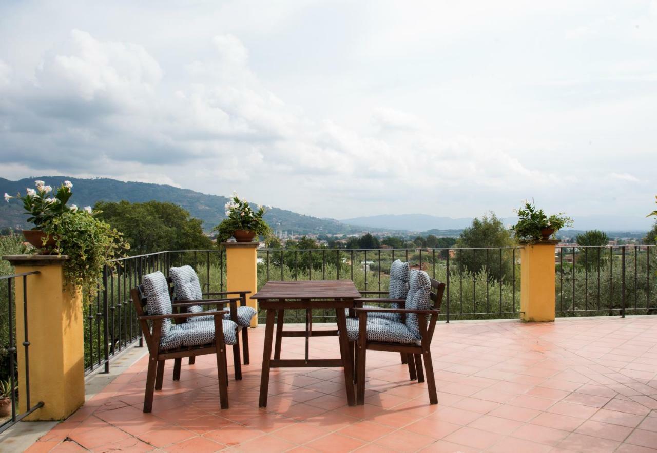 Il Campano Apartment Collodi Bagian luar foto